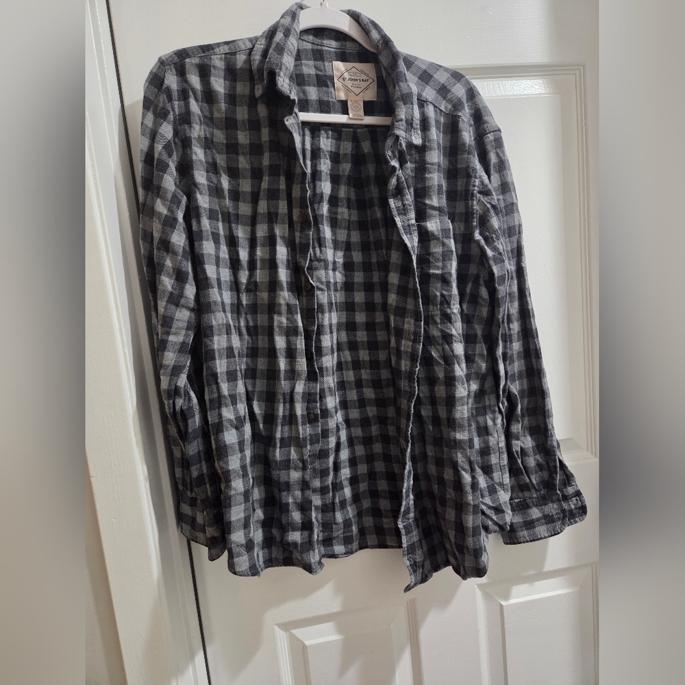 St. John's Bay Black & Gray Checkered Button-Down Shirt